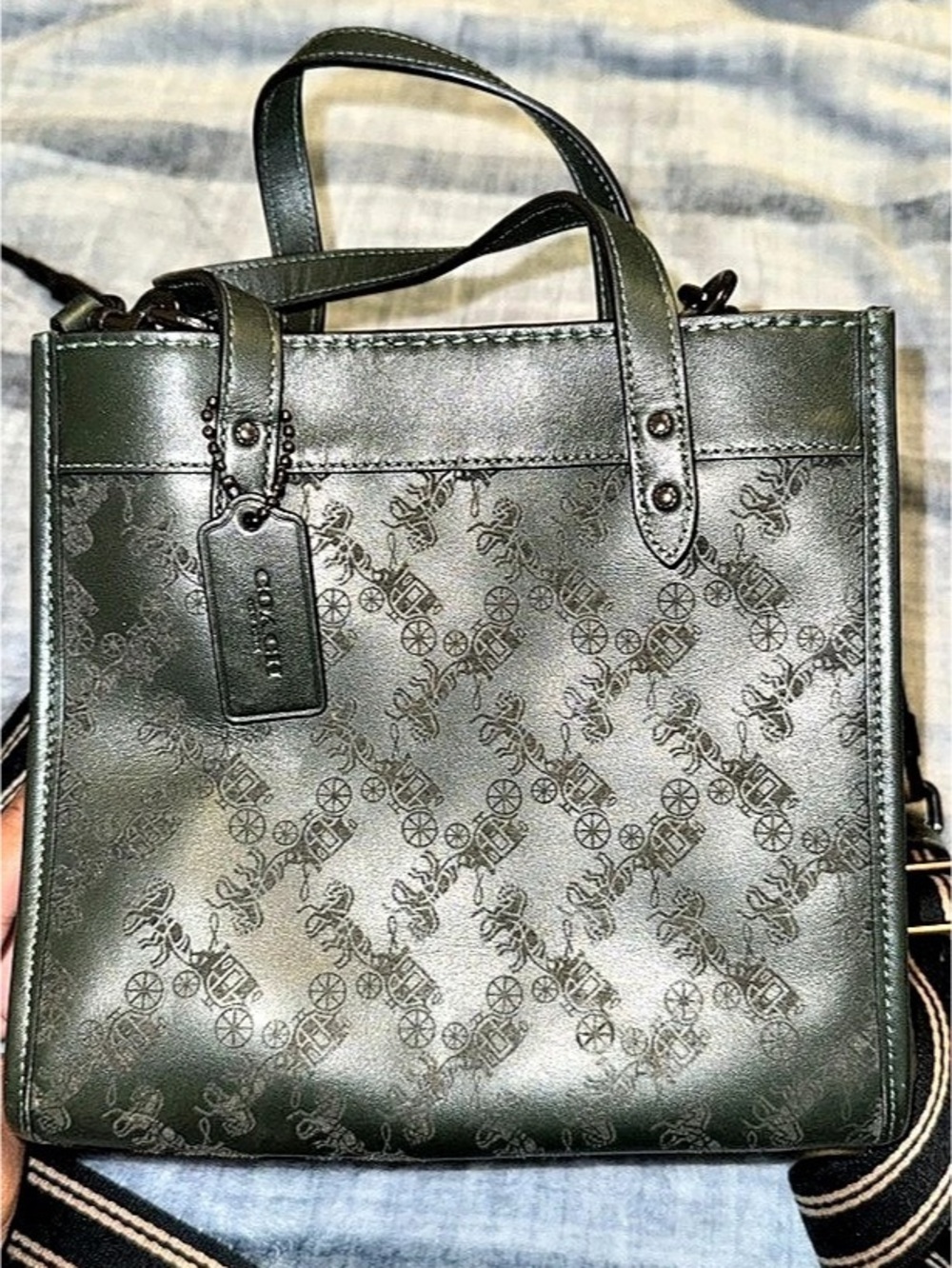 Coach Field Tote 22 With Horse and Carriage